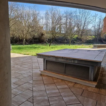 Grazioso Della Toscana Apartment *